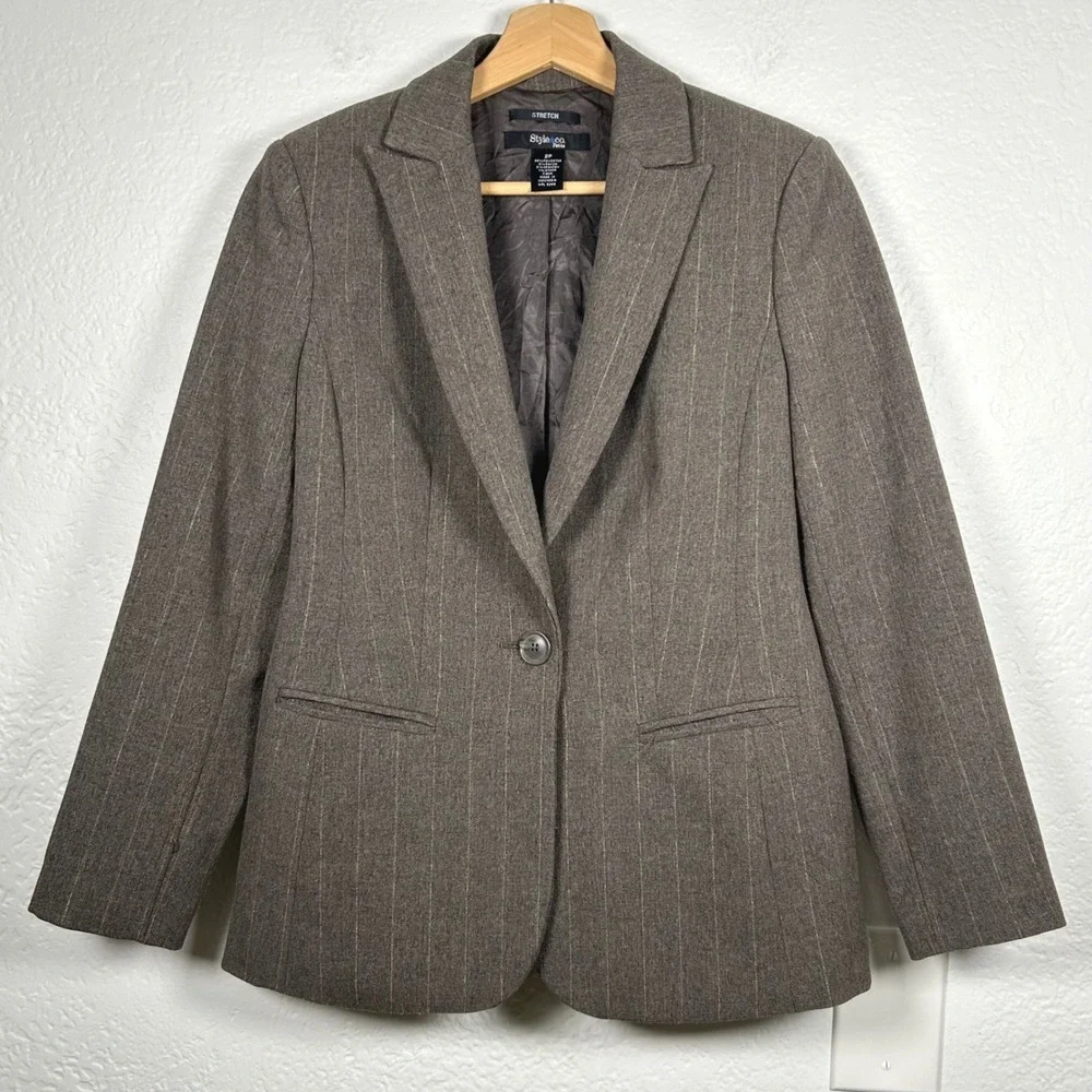 Style & Co Petite Brown Pinstripe Blazer  Size 2P
